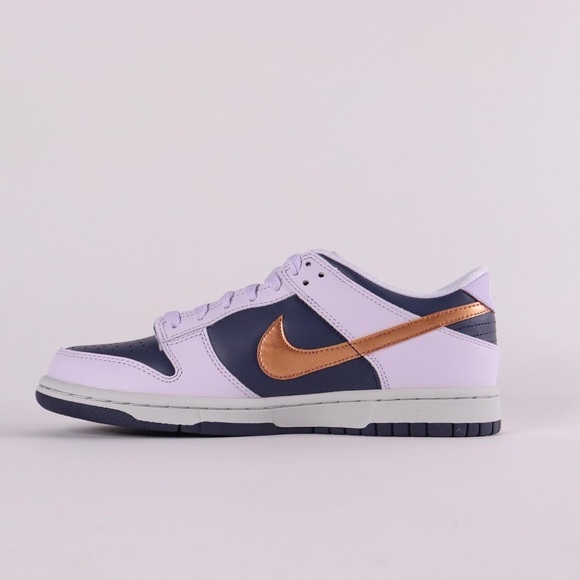 ♦️SOLD♦️NIKE DUNK LOW SE COPPER SWOOSH GS (SEE SIZE CONVERSION in Description) - Picture 2 of 7